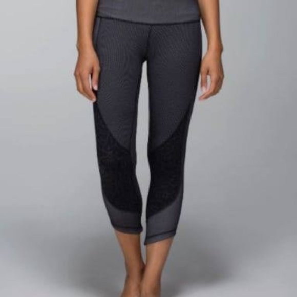 LULULEMON Wunder Under Crop *Sashiko- Luon. Cropped leggings. Size 4 - Picture 6 of 7